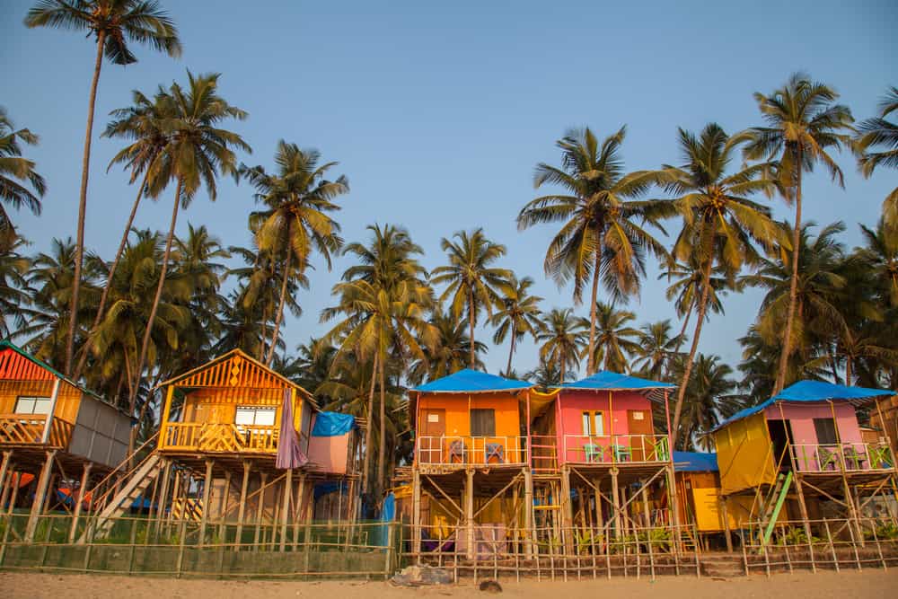 Goa beachfront accommodation for backpackers