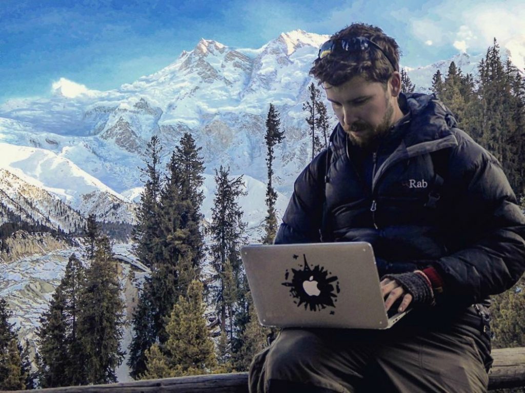 Learn a new language online to work remotely from anywhere