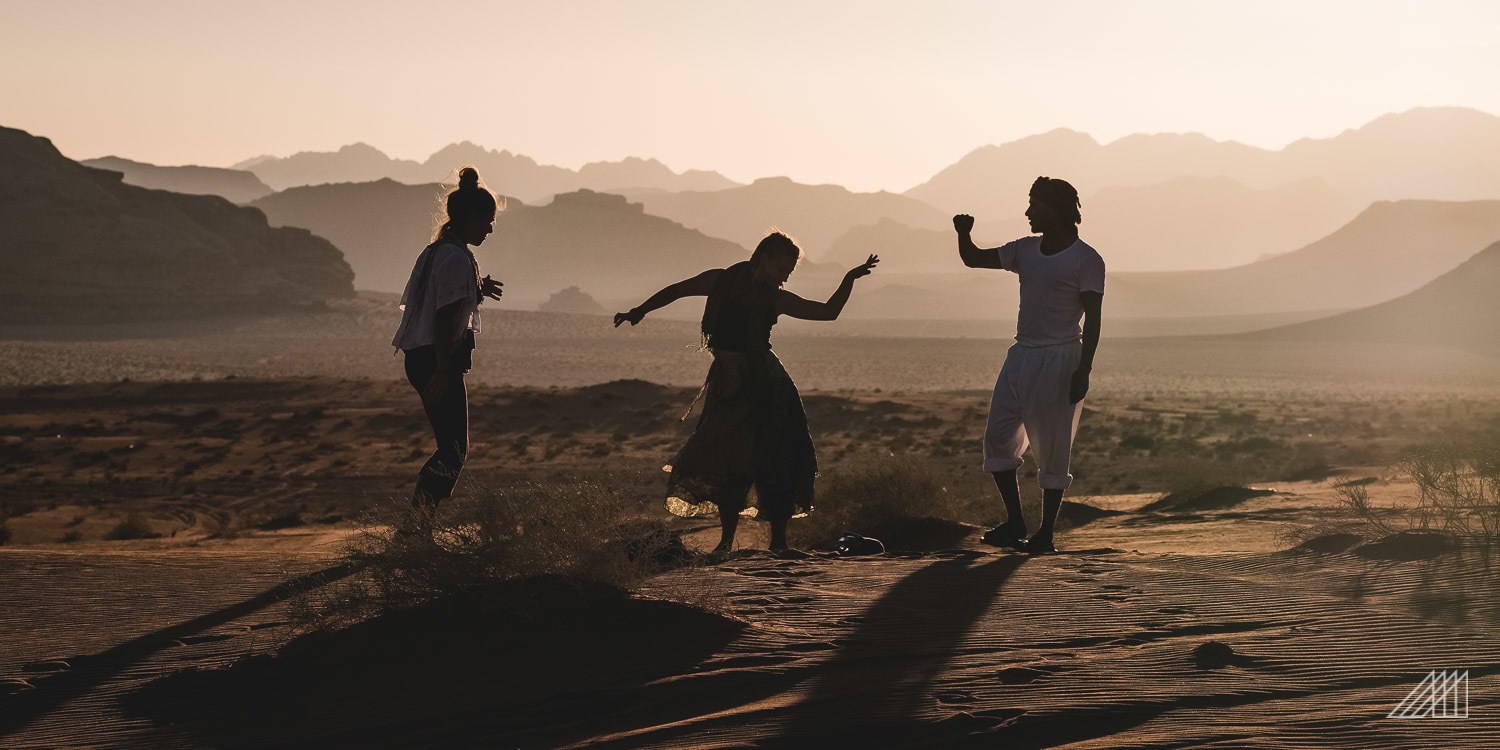 become a travel photographer desert dance roaming ralph