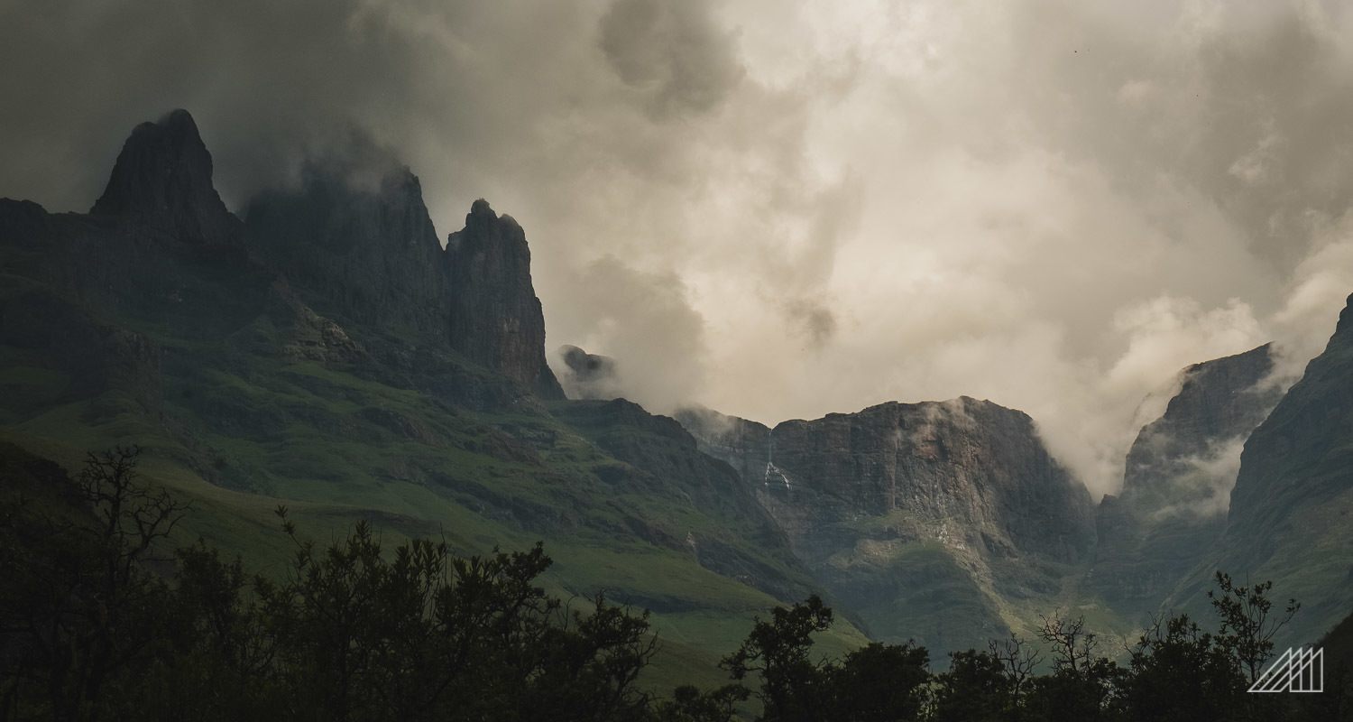 become a travel photographer roaming ralph drakensberg