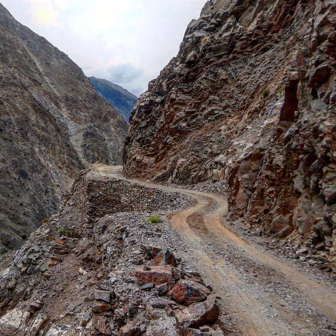 Jeep track to Fairy Point from Raikot Bridge