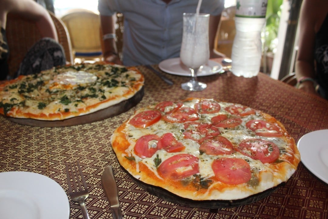happy pizza cambodia