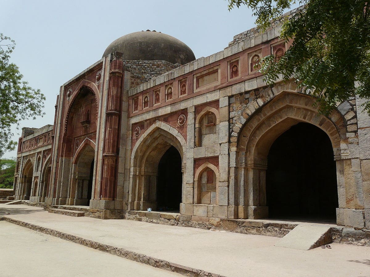 Jamali-Kamali Masjid - abandoned temples in india