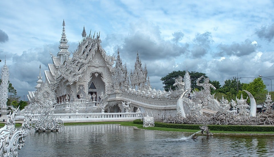 Wat Rong Khun: one of the best places to go in Thailand's north