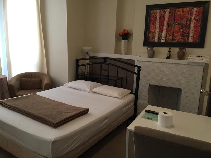 Ada's Guesthouse best hostels in Toronto