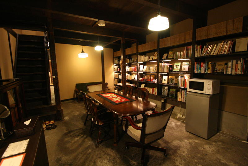Hostel Haruya Book best hostels in Kyoto