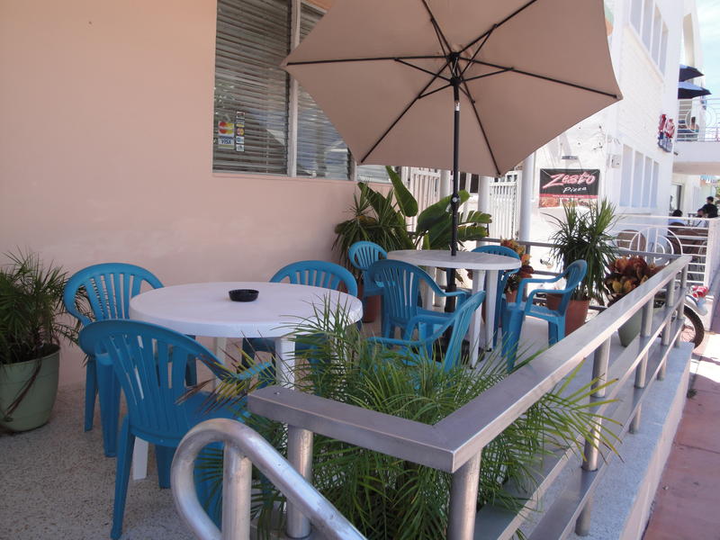 Island House South Beach best hostels in Miami