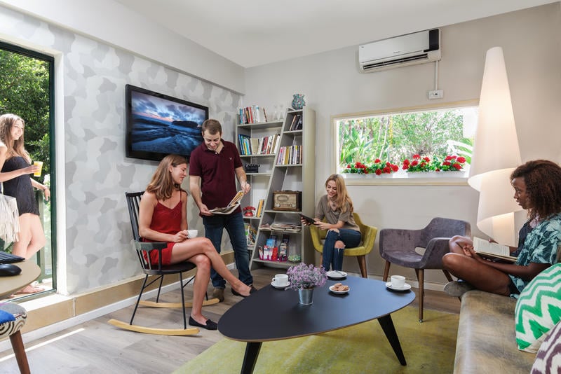 Gordon Inn Suits Best Hostel for Digital Nomads in Tel Aviv