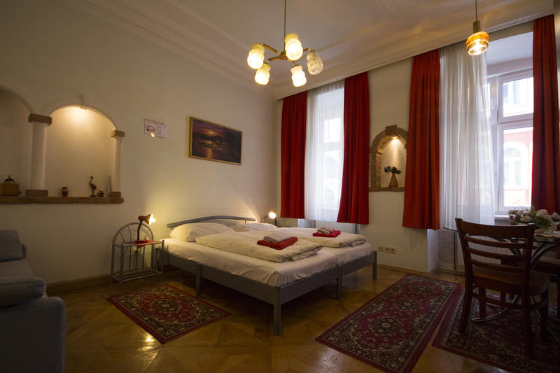 One of the well-equipped rooms at Happy Hostel Best Hostels in Vienna