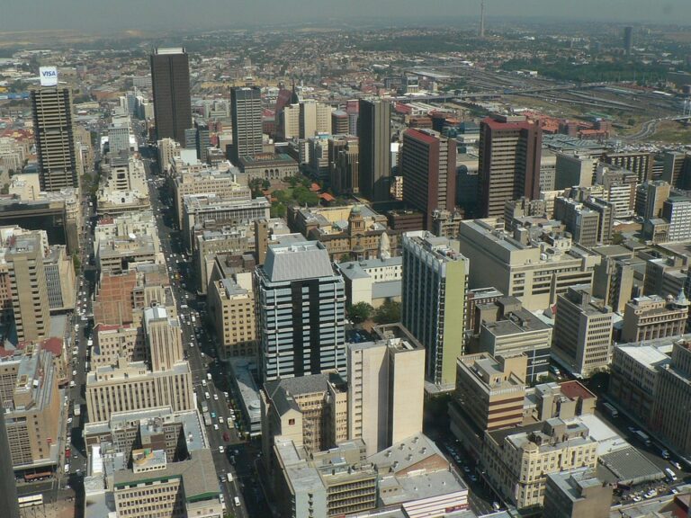 10 AMAZING Hostels in Johannesburg (Insider Guide!)