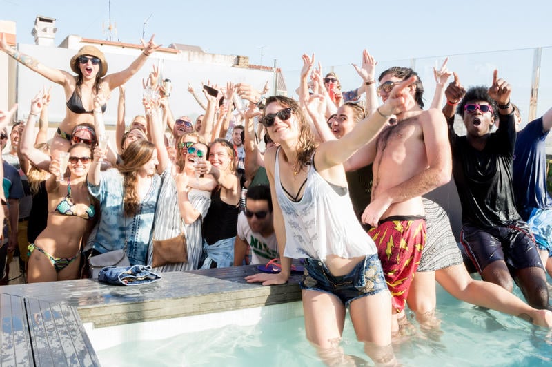 Sant Jordi Hostel Rock Palace crazy pool party.