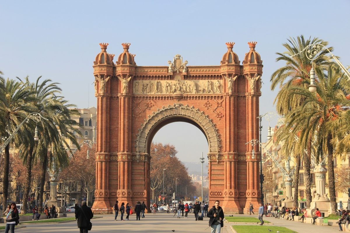 Barcelona's busy streets are a great place to practise your photography.