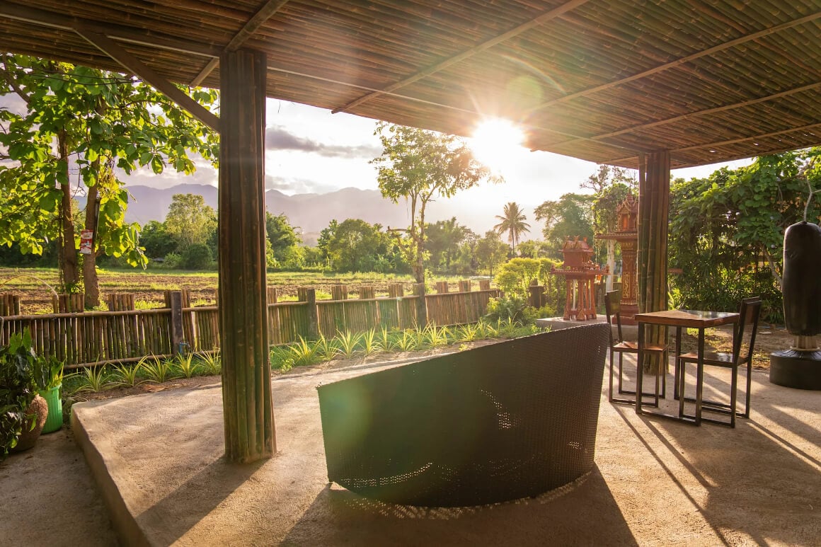 butterfly hostel pai