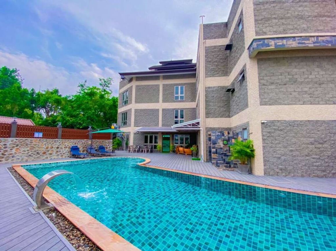 Chali's Family Hotel & Hostel in Pai