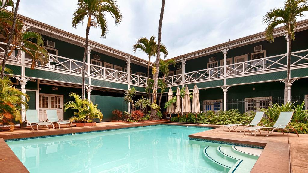 Best Western Pioneer Inn best hostels in Maui