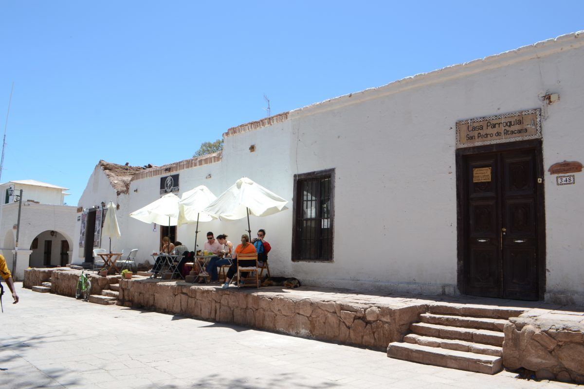 backpacking Chile cafe