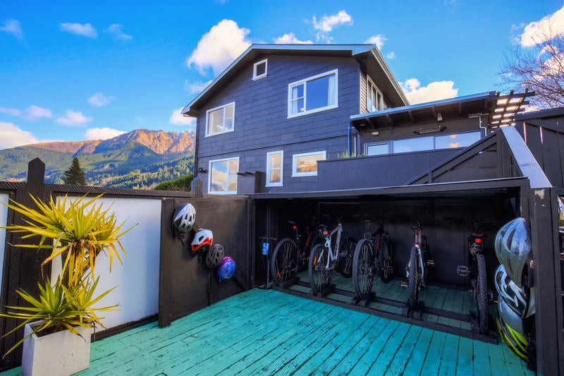 The Black Sheep Backpackers best hostels in Queenstown