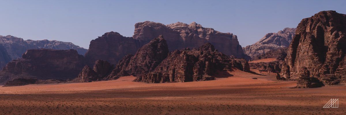 landscape and mountains of Jordan at wadi rum