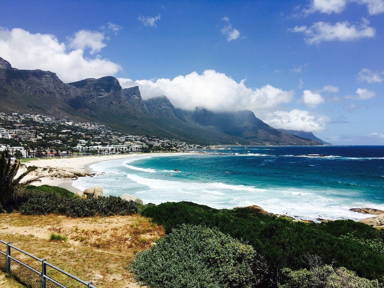 Camps Bay Cape town best neighborhood to stay