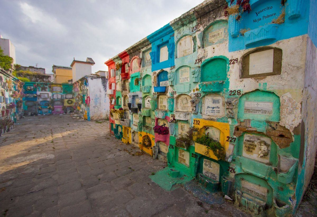 things to do in xela Guatemala visit cemetery