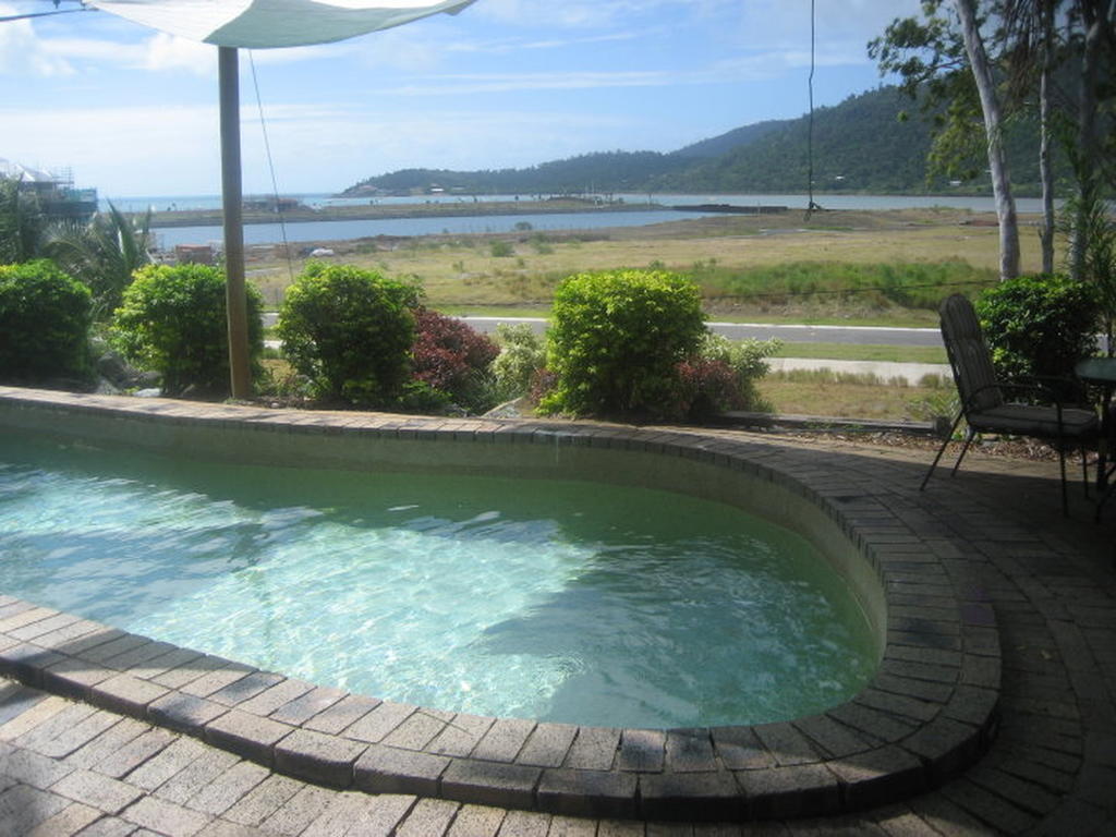 Backpackers By The Bay best hostels in Airlie Beach