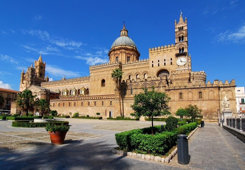 Best Hostels in Palermo