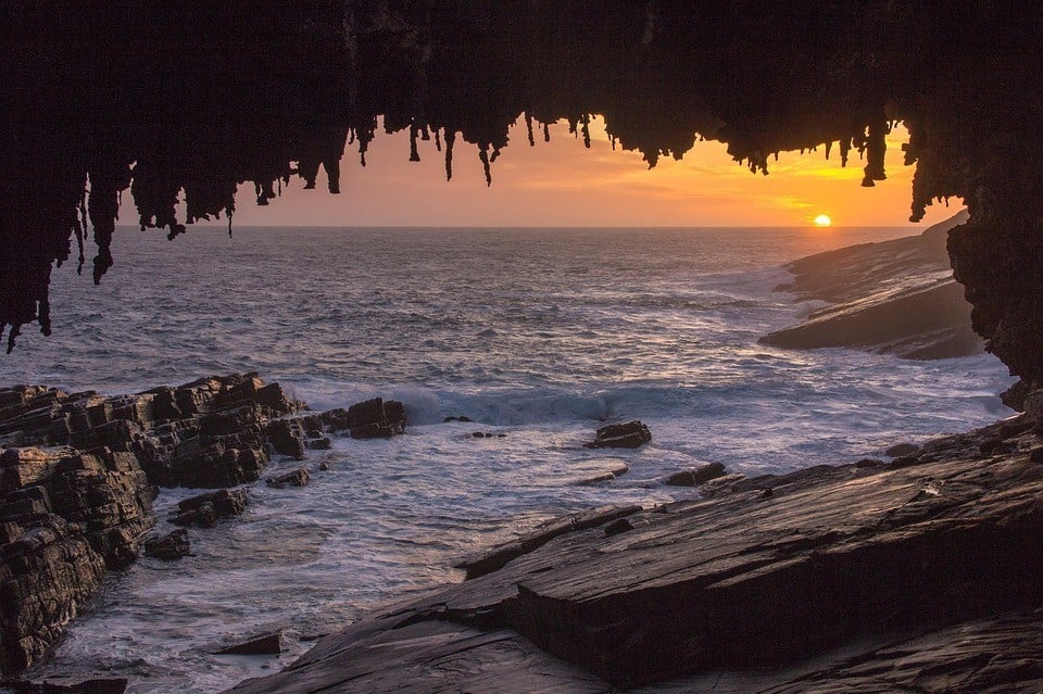 Admirals Arch of Kangaroo Island.