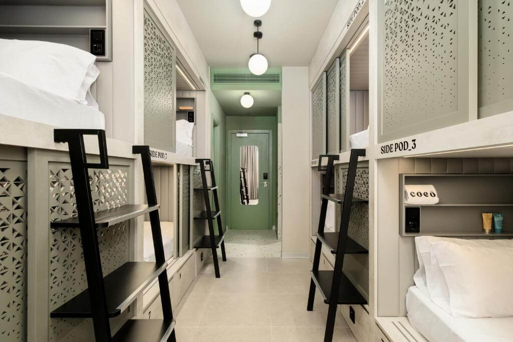 Coeo Hernan Ruiz Rooftop Pool Hostel