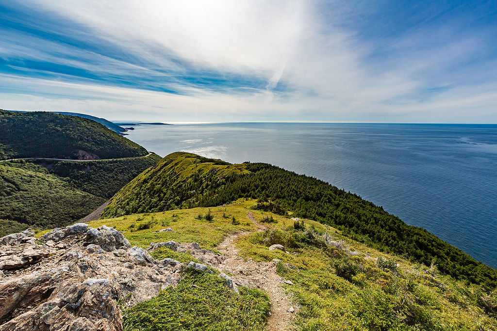 Skyline_Trail_on_the_Cabot_Trail_-_Cape_Breton_Highlands_National_Park_Tony Webster-wikicommons