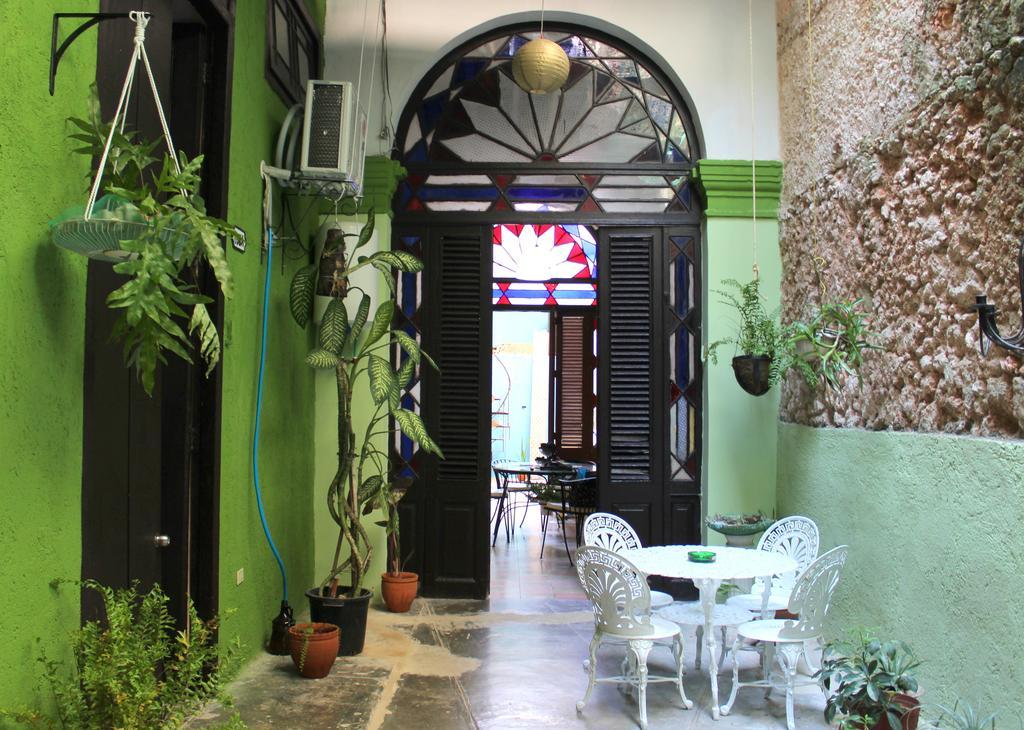 Tati Jose da Casa Colonial Melhor Pousada para Casais em Havana