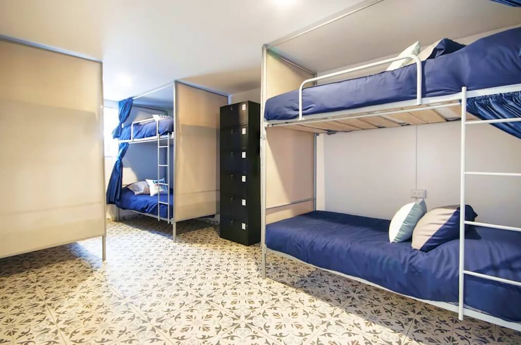 Urbana Hostel