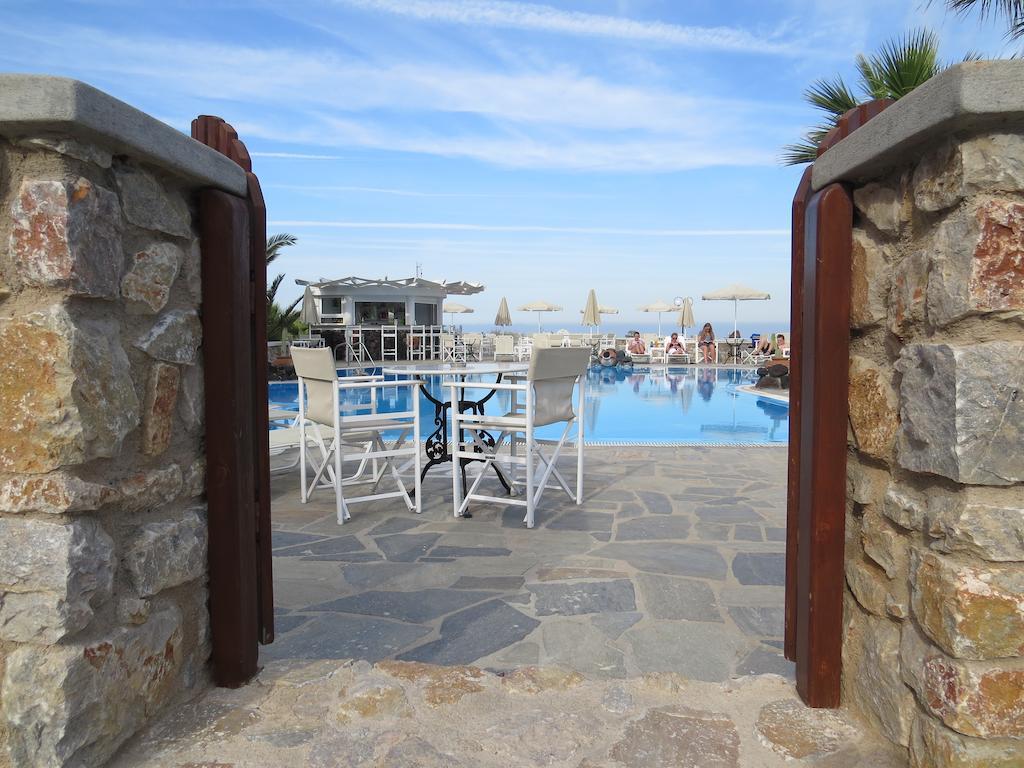 Villa Manos best hostels in Santorini