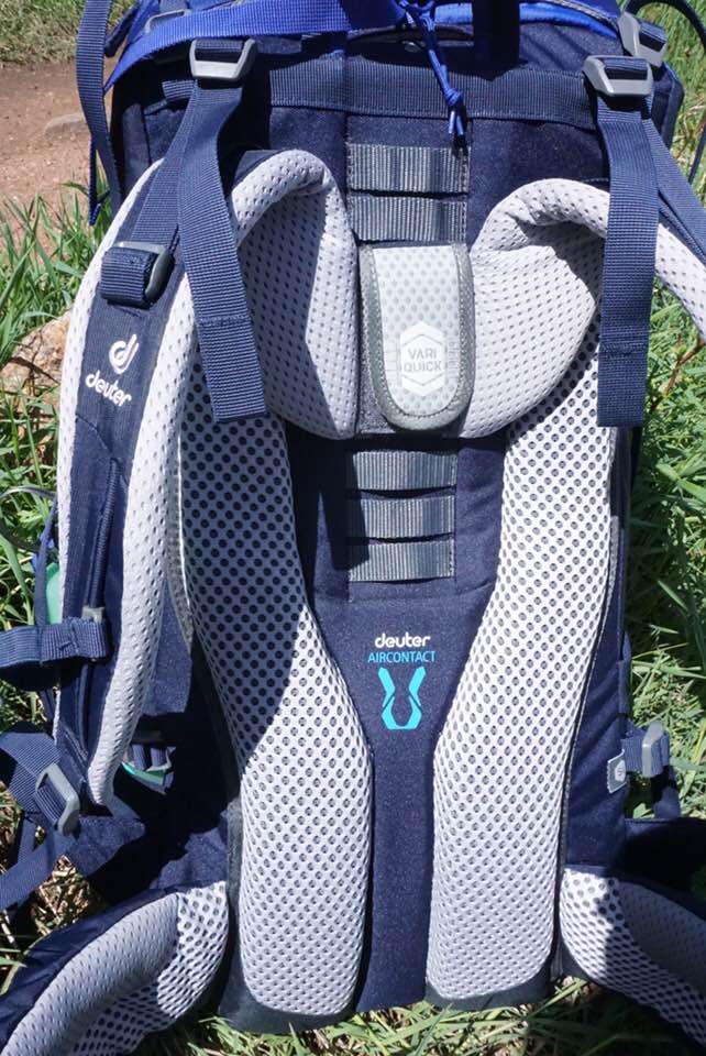 deuter aircontact Breathable back straps