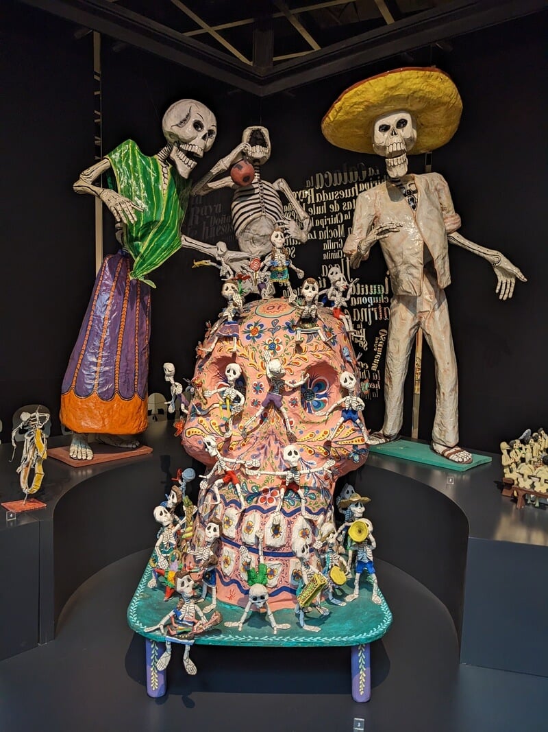 Sculptures and Puppets   of skeletons in museum Mexico.