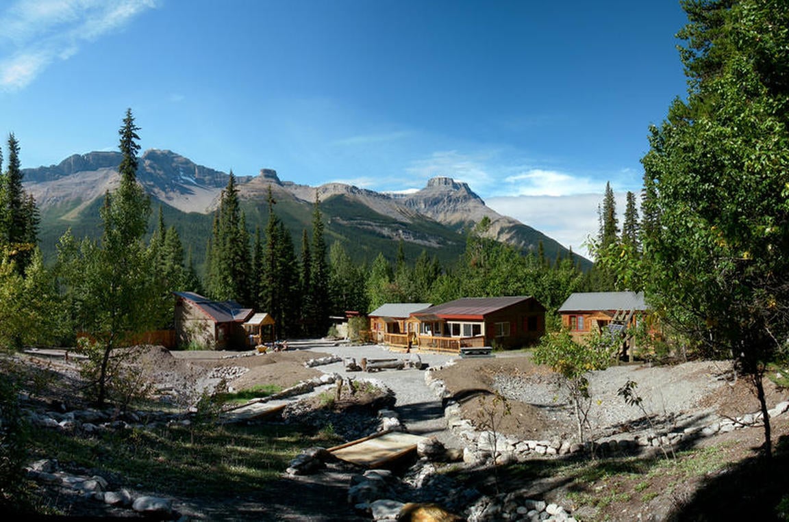 HI Rampart Creek best hostels in Banff