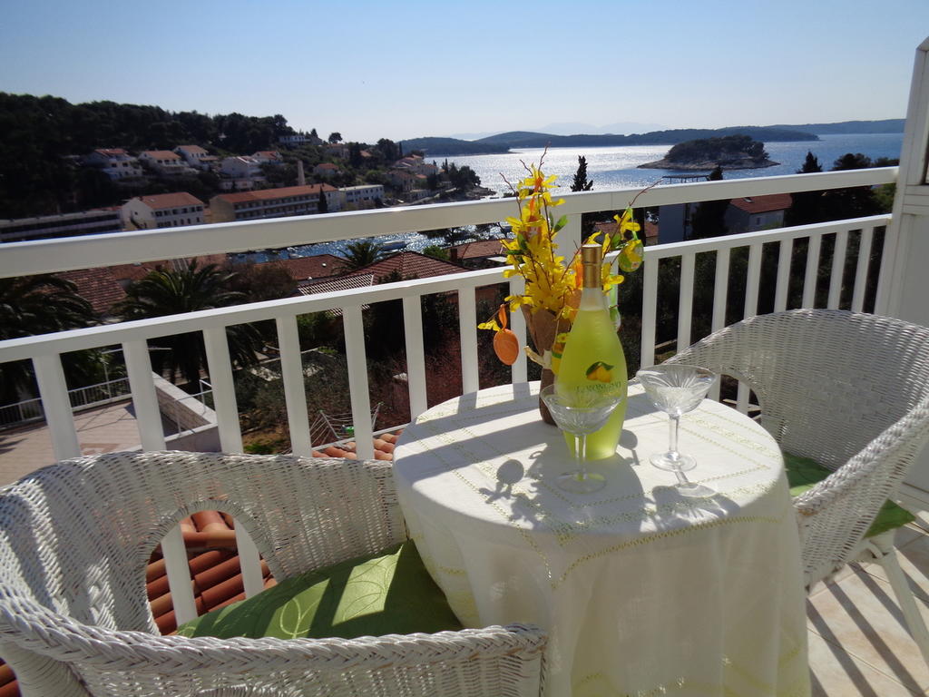 Hostel Villa Zorana best hostels in Hvar