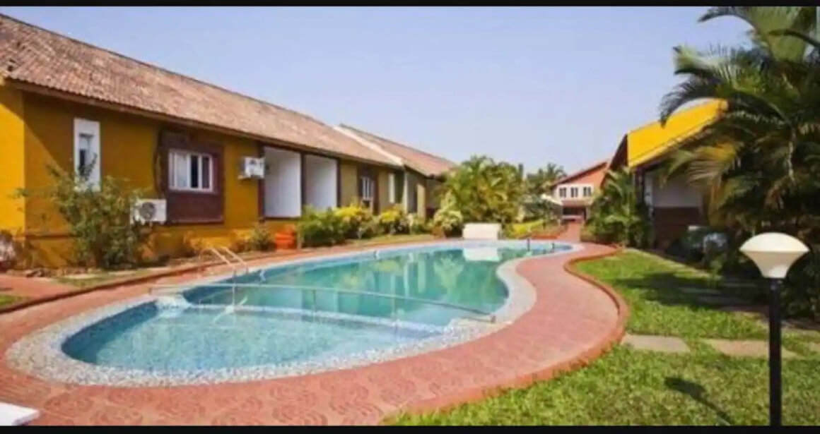 Luxury Villa with Garden Pools