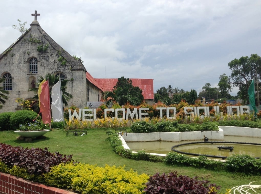 Welcome to Siquijor and the Siquijor travel guide