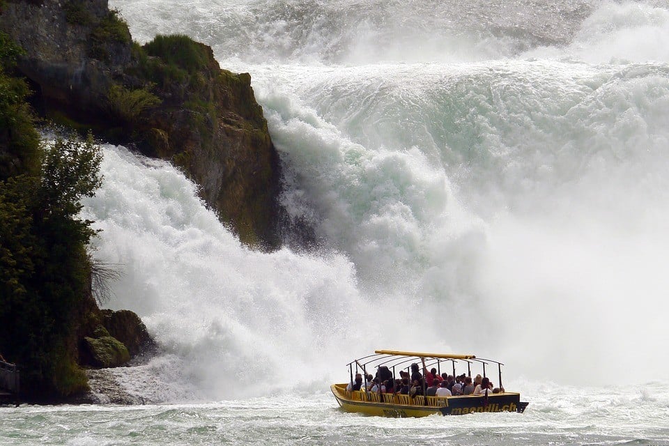 rhine-falls-1344623_960_720