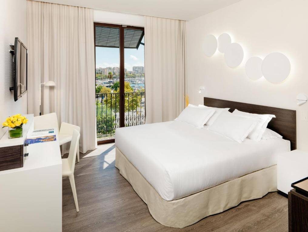 H10 Port Vell 