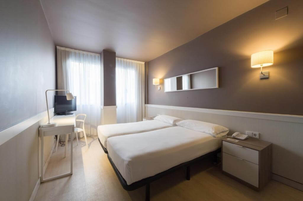 Hotel Para Lel