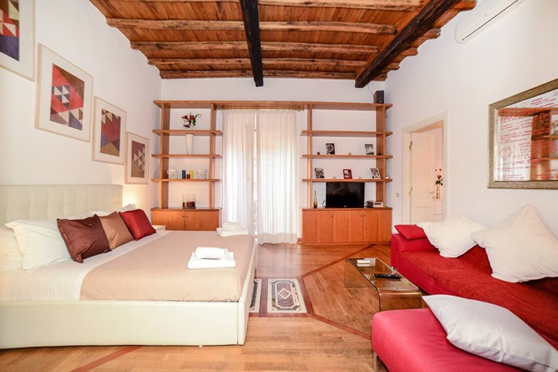 Picturesque 16th Century Home