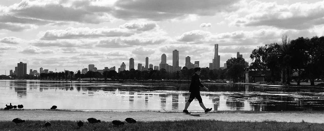 albert-park-lake-melbourne