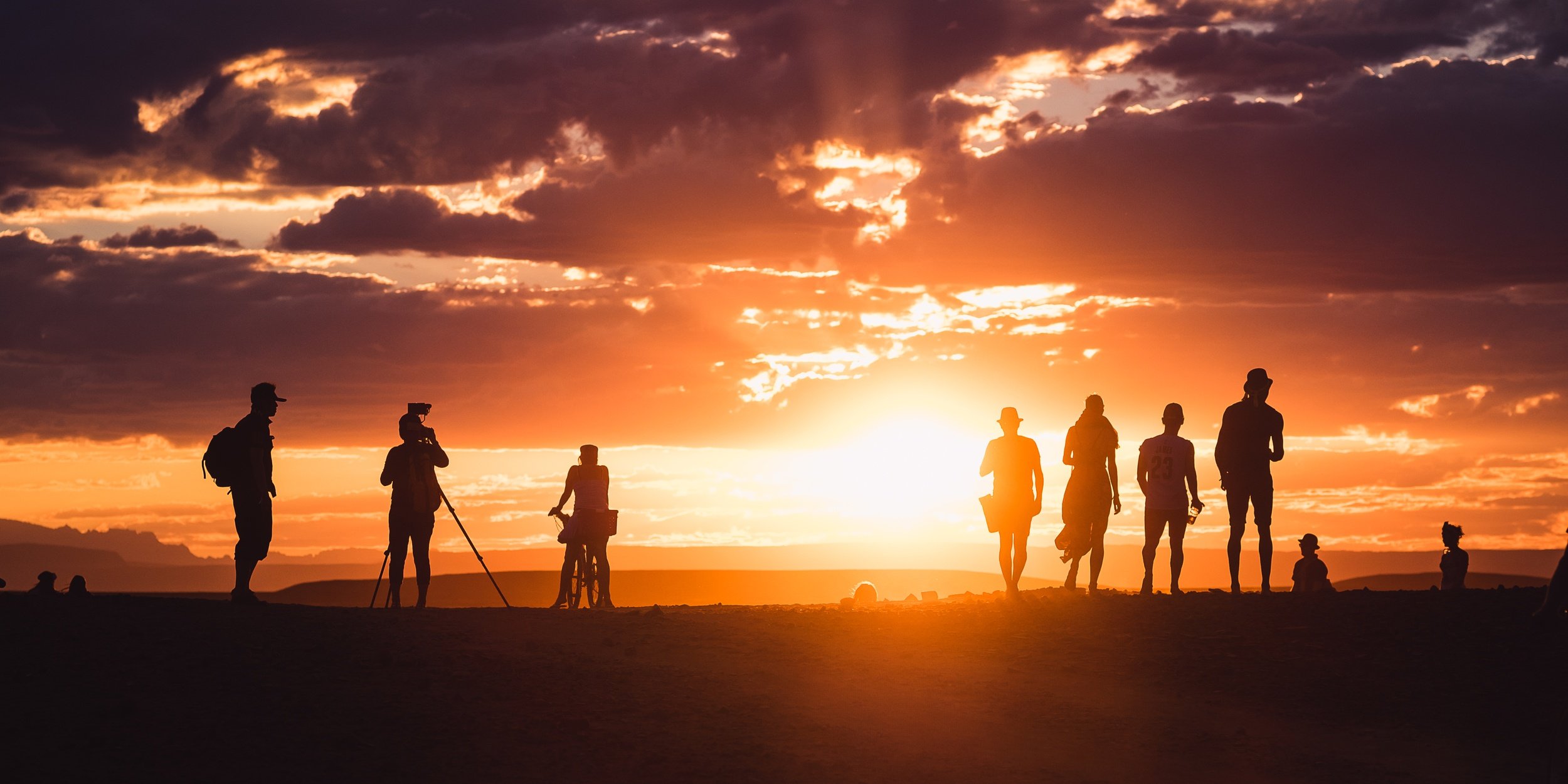 photographer-and-spectators-at-afrika-burn