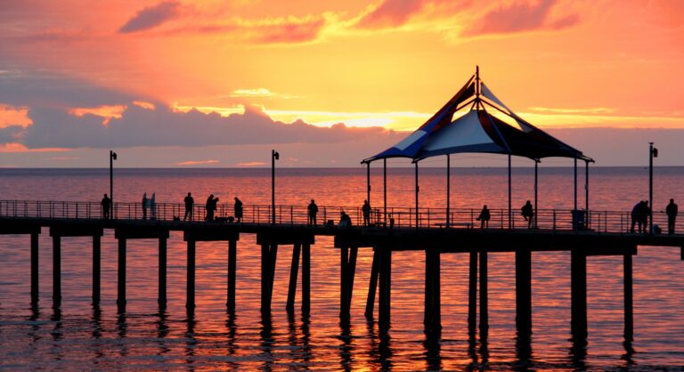 Backpacking Adelaide Travel Guide