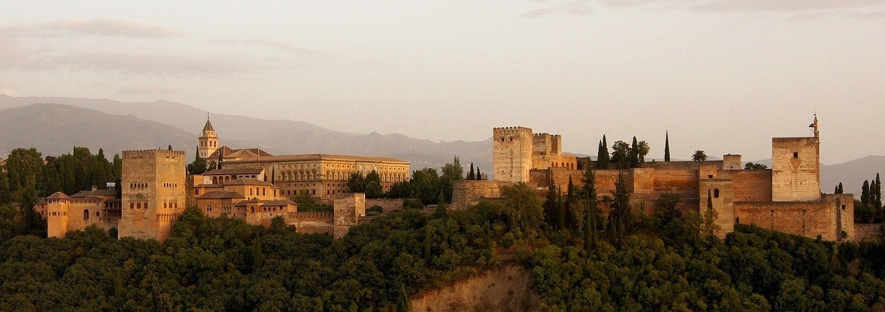 spain travel tips for Granada