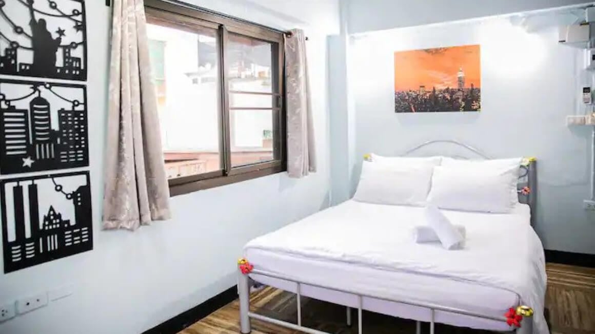 Double Room 5 mins walk to Khao San Bangkok