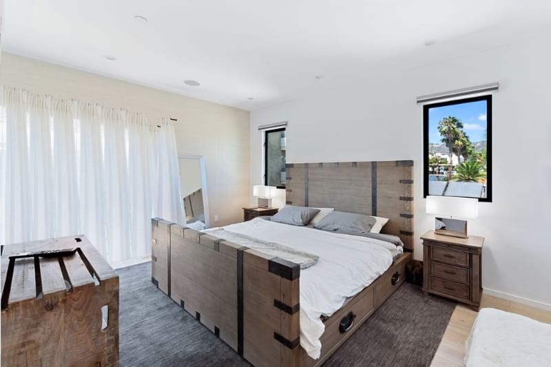 Massive Home for You and Your Friends