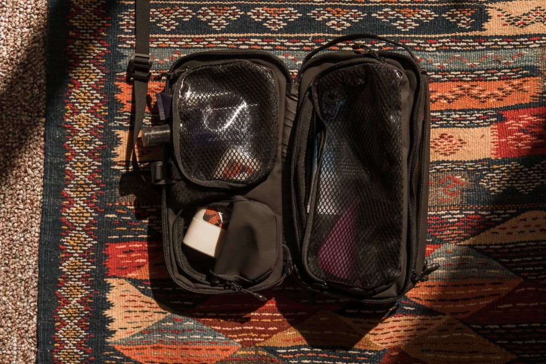 Nomatic Toiletry bag - excellent traveler packing