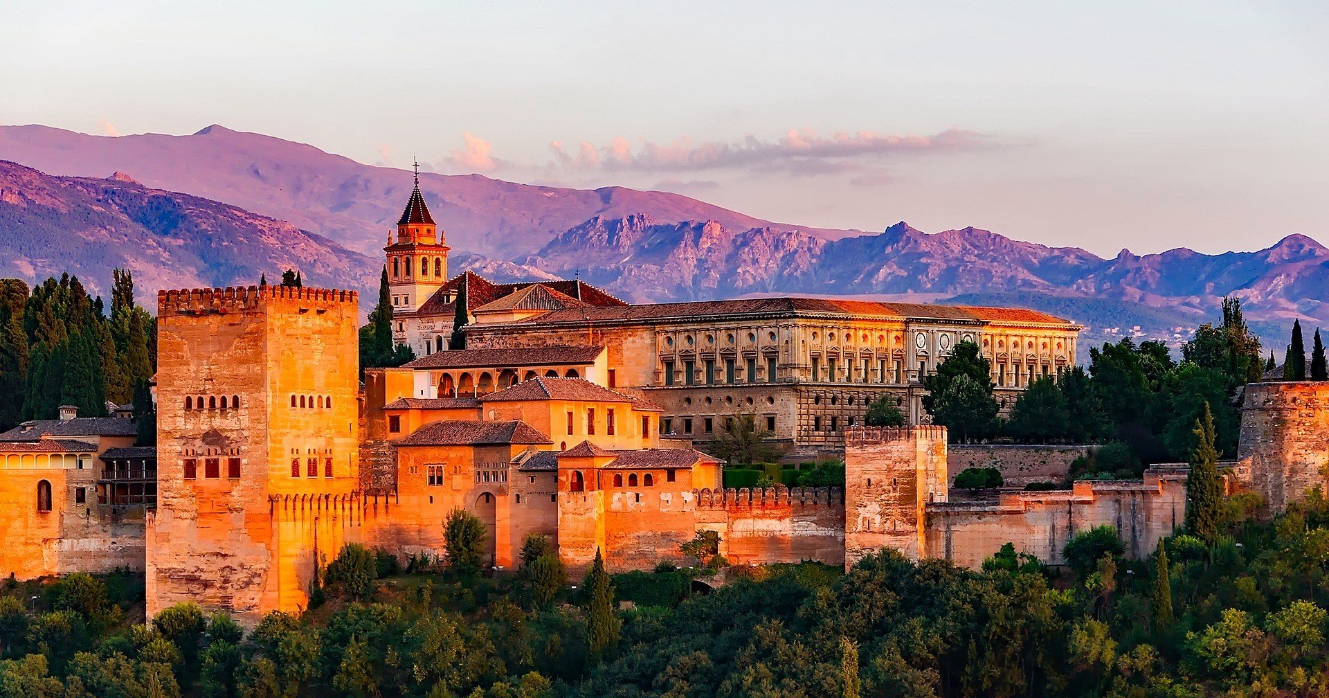 Best Hostels in Granada, Spain